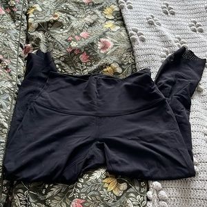 Lululemon leggings size 10